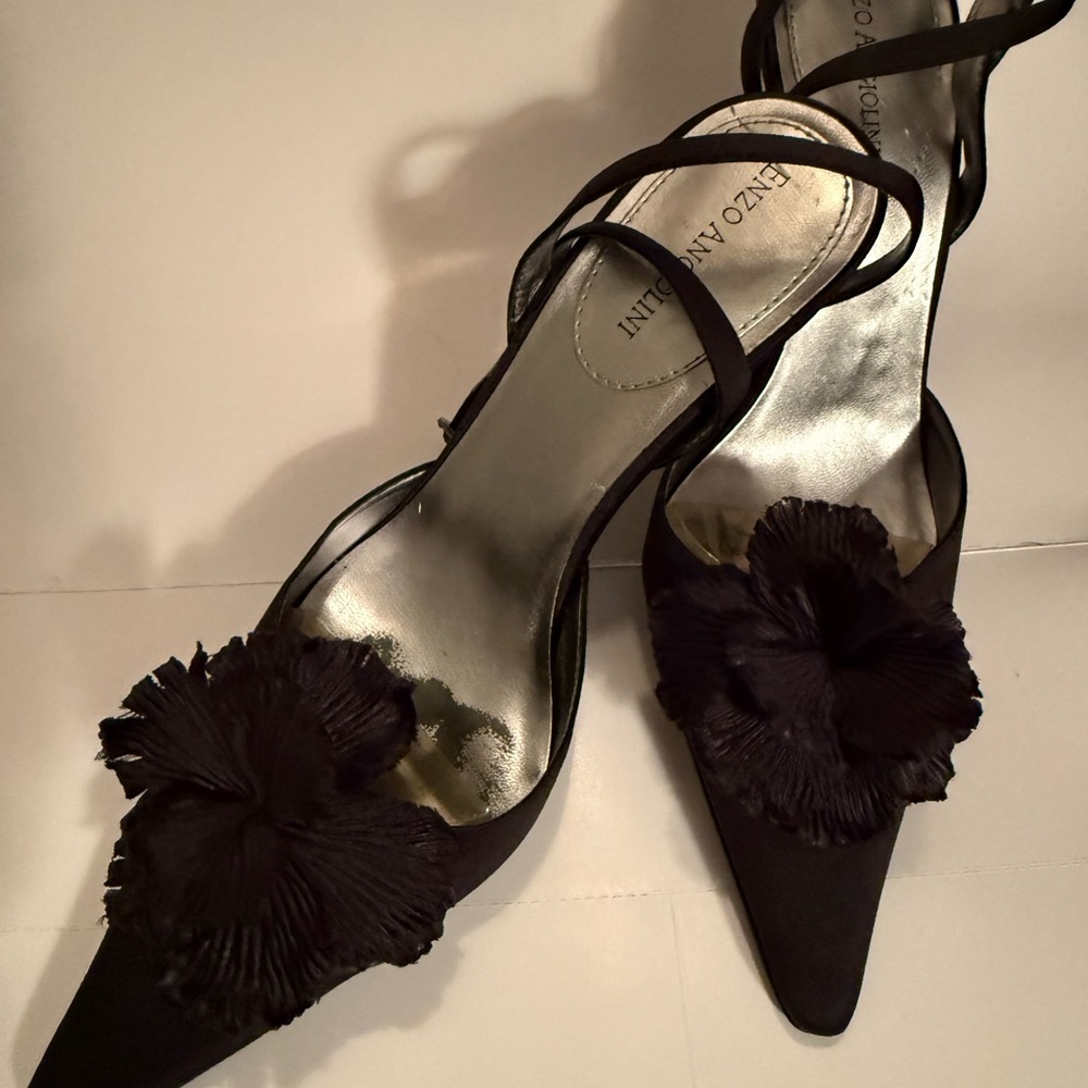 Elegant Black Satin Event Shoes